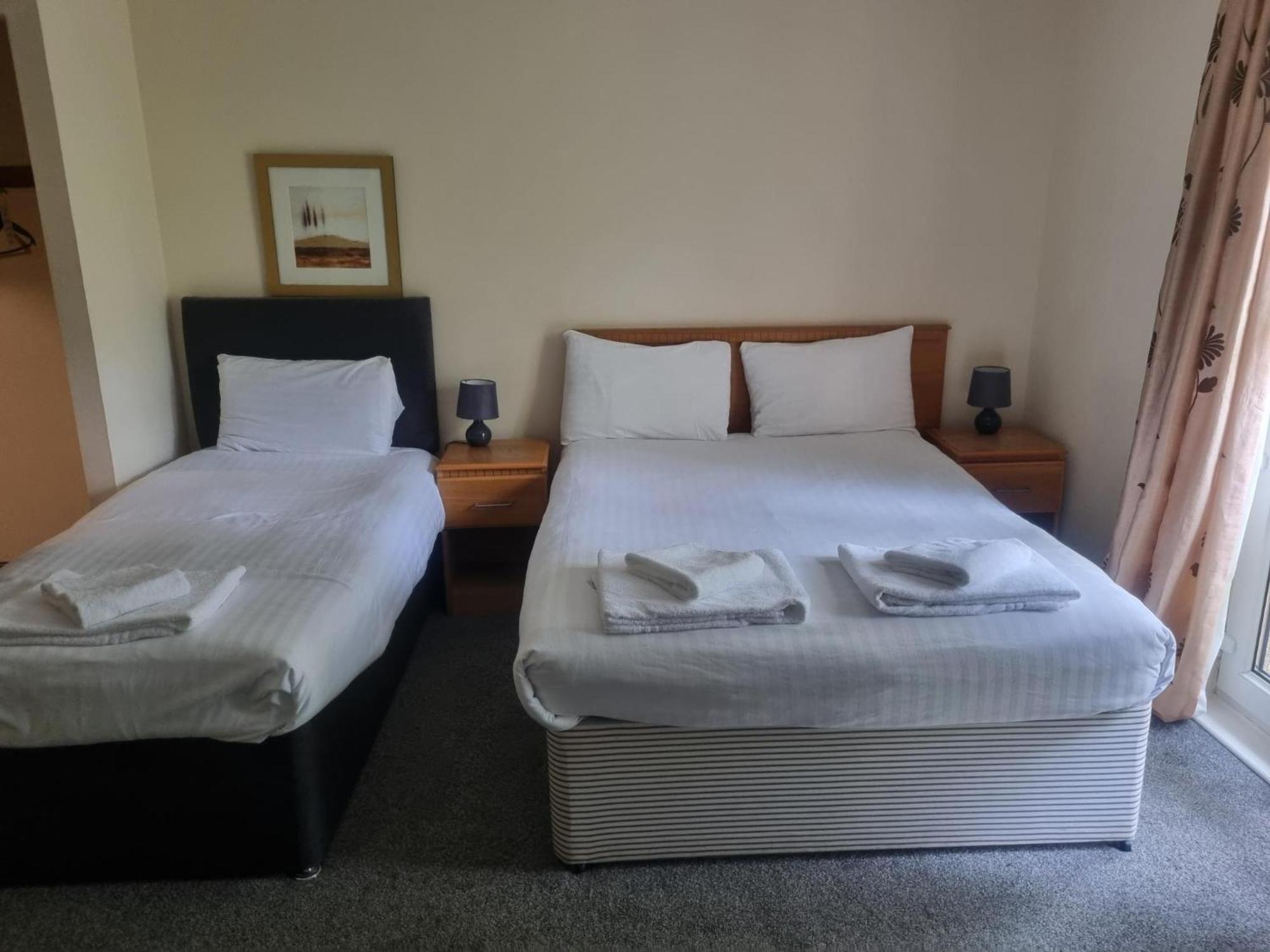 The Gilvenbank Hotel Glenrothes Zewnętrze zdjęcie