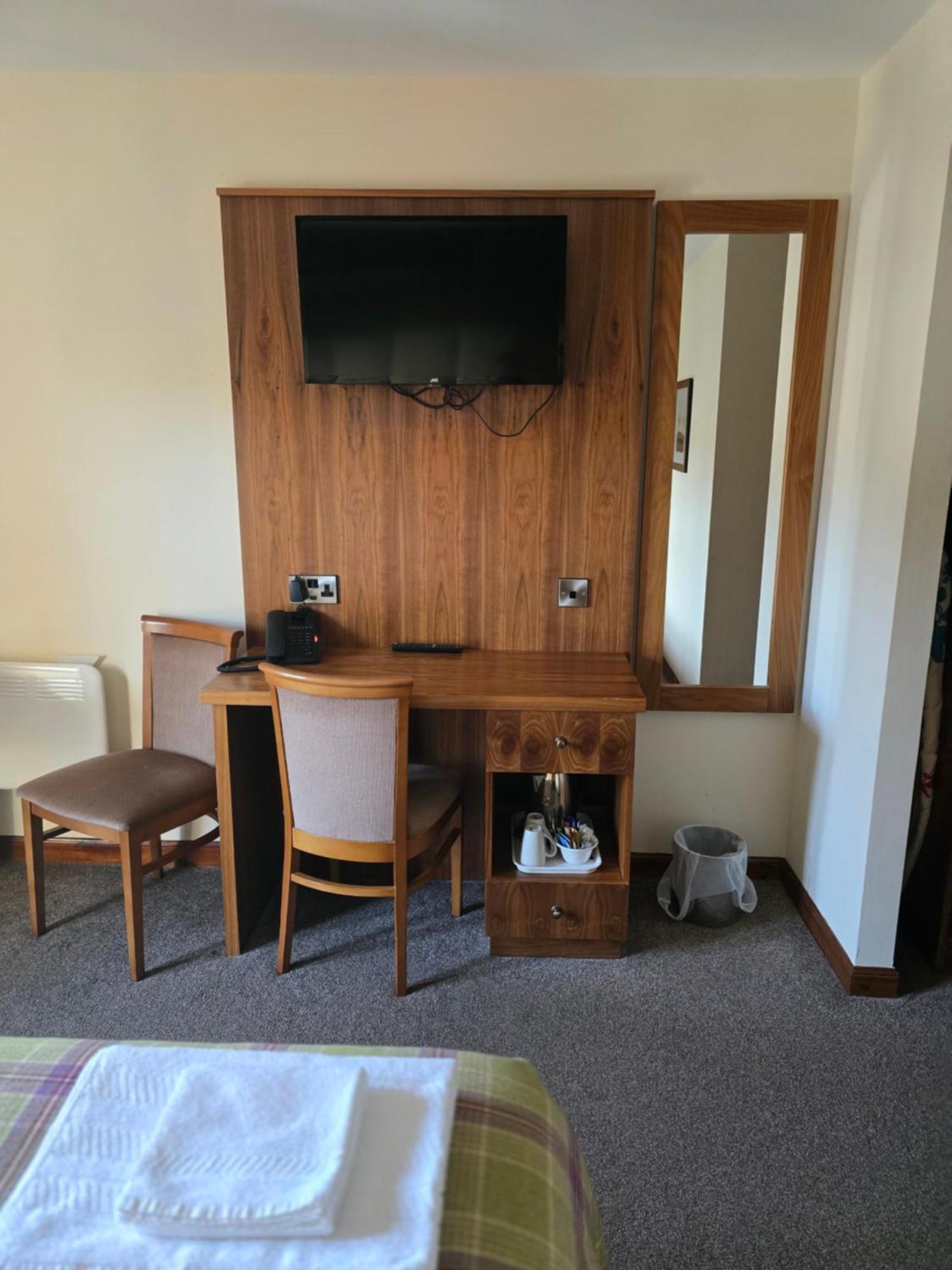 The Gilvenbank Hotel Glenrothes Zewnętrze zdjęcie